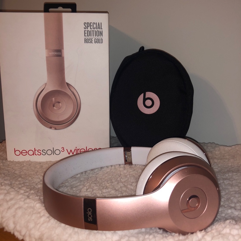 Limited Edition Rose Gold Beats Solo3 Wireless